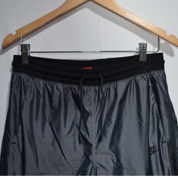 Nike Woman's T2 Woven Tech Small Deep Pewter Lightweight Athletic Jogger - Picture 3 of 10